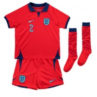 England Kyle Walker #2 Bortedraktsett Barn VM 2022 Kortermet (+ Korte bukser)
